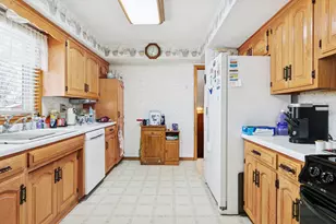 1484 Dieter St, Saint Paul, MN 55106 - Photo 12