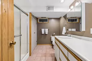 4860 Woodridge Ct, Minnetonka, MN 55345 - Photo 32