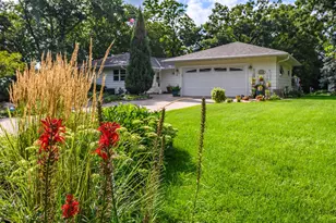 4860 Woodridge Ct, Minnetonka, MN 55345 - Photo 20