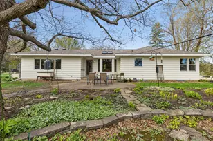 4860 Woodridge Ct, Minnetonka, MN 55345 - Photo 2