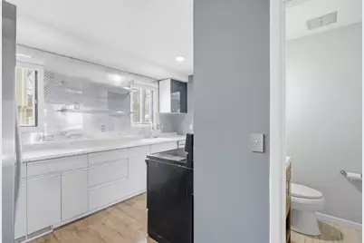 2115 Marquis Road, Golden Valley, MN 55427 - Photo 16