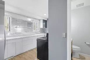 2115 Marquis Rd, Golden Valley, MN 55427 - Photo 16