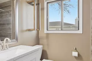 2115 Marquis Rd, Golden Valley, MN 55427 - Photo 22