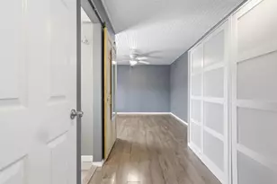 2115 Marquis Rd, Golden Valley, MN 55427 - Photo 18