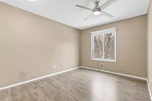 2115 Marquis Rd, Golden Valley, MN 55427 - Photo 24