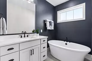 4052 Vista View Dr, Chaska, MN 55318 - Photo 32