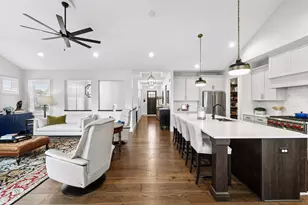 4052 Vista View Dr, Chaska, MN 55318 - Photo 8