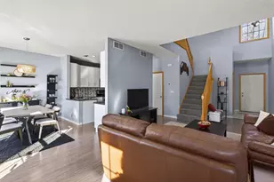 8530 Grove Cir, Shakopee, MN 55379 - Photo 10