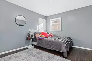 5213 Oliver Ave N, Minneapolis, MN 55430 - Photo 18