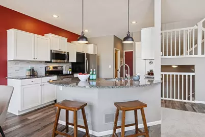 621 Crane Creek Lane, Eagan, MN 55121 - Photo 8