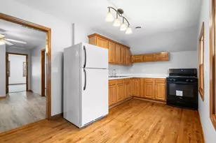 1067 Hatch Ave, Saint Paul, MN 55103 - Photo 8