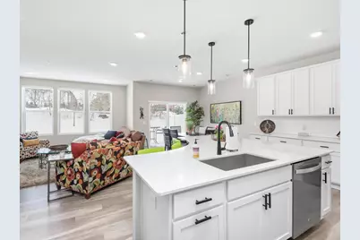 4876 Avery Court, Eagan, MN 55123 - Photo 8