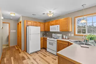 5617 138th St N, Hugo, MN 55038 - Photo 2