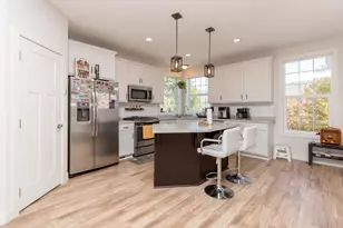 9513 Scott Ln N, Brooklyn Park, MN 55443 - Photo 10