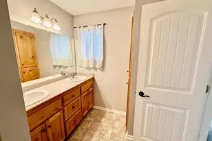 194 Shetland Ln, Lino Lakes, MN 55014 - Photo 10