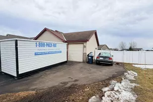 22446 Cantrel Way, Farmington, MN 55024 - Photo 2