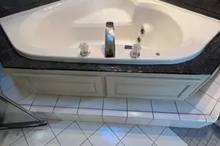 2005 Great Oaks Dr, Burnsville, MN 55337 - Photo 16