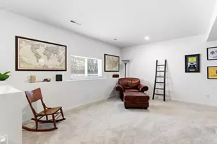 4648 Benjamin Pl, Woodbury, MN 55129 - Photo 34