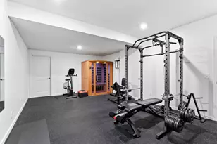 4648 Benjamin Pl, Woodbury, MN 55129 - Photo 40