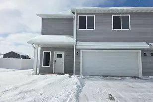 3433 18th St S, Moorhead, MN 56560 - Photo 1