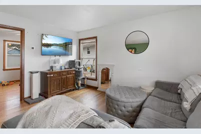 1673 Craig Place, Saint Paul, MN 55119 - Photo 4