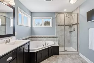 3721 Strawberry Ln, Chanhassen, MN 55331 - Photo 38