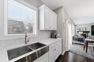 3721 Strawberry Ln, Chanhassen, MN 55331 - Photo 24