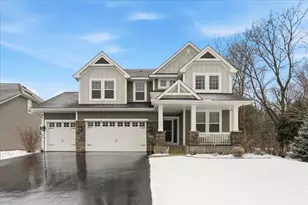 3721 Strawberry Ln, Chanhassen, MN 55331 - Photo 2