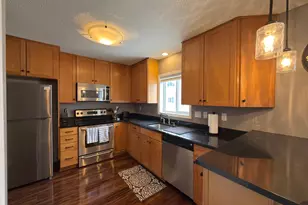 6572 Regency Ln, Eden Prairie, MN 55344 - Photo 12