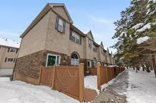 6572 Regency Ln, Eden Prairie, MN 55344 - Photo 14