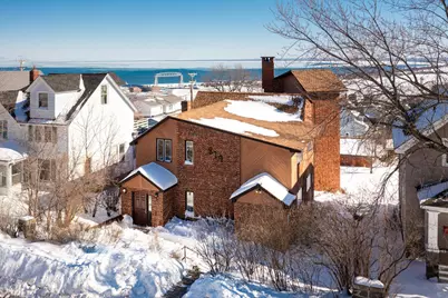 814 W 5th Street, Duluth, MN 55806 - Photo 1