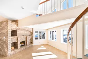 814 W 5th St, Duluth, MN 55806 - Photo 30