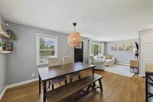2916 W 60th St, Minneapolis, MN 55410 - Photo 2