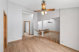 8909 42nd St N, Lake Elmo, MN 55042 - Photo 8