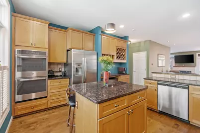 222 Ridgewood Avenue, Minneapolis, MN 55403 - Photo 16