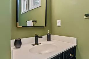 222 Ridgewood Ave, Minneapolis, MN 55403 - Photo 50