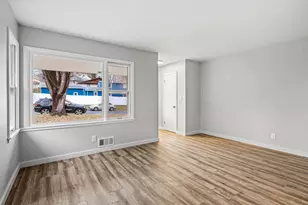 4105 Lowry Ave N, Robbinsdale, MN 55422 - Photo 4