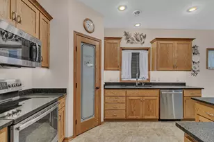 45 Waterford Ln, Waite Park, MN 56387 - Photo 4