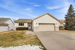 405 16th St N, Sauk Rapids, MN 56379 - Photo 1