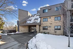 1000 41st Ave NE, Columbia Heights, MN 55421 - Photo 2