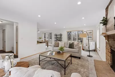 972 Lydia Drive W, Roseville, MN 55113 - Photo 10