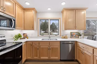 972 Lydia Drive W, Roseville, MN 55113 - Photo 20