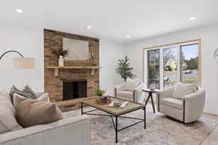 972 Lydia Dr W, Roseville, MN 55113 - Photo 8