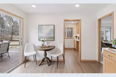 972 Lydia Drive W, Roseville, MN 55113 - Photo 22