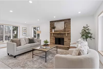 972 Lydia Drive W, Roseville, MN 55113 - Photo 6