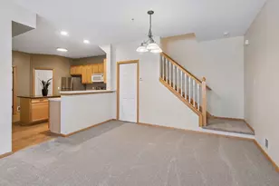 892 Braunworth Ct, Chaska, MN 55318 - Photo 8