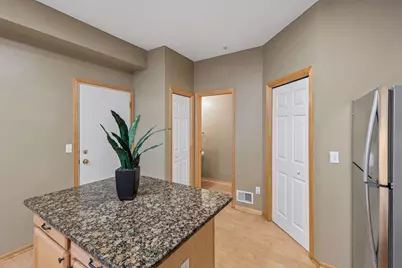 892 Braunworth Court, Chaska, MN 55318 - Photo 14