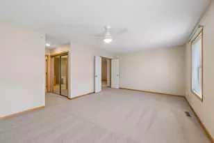 892 Braunworth Ct, Chaska, MN 55318 - Photo 22
