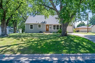 853 Minnesota St S, Shakopee, MN 55379 - Photo 1