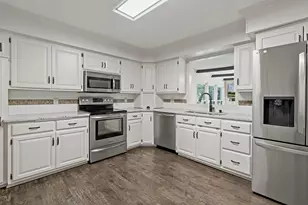853 Minnesota St S, Shakopee, MN 55379 - Photo 4